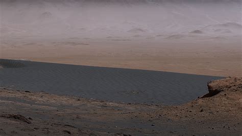 Curiosity Rover Spots Sand Ripples Made By Winds On Mars Nerdist