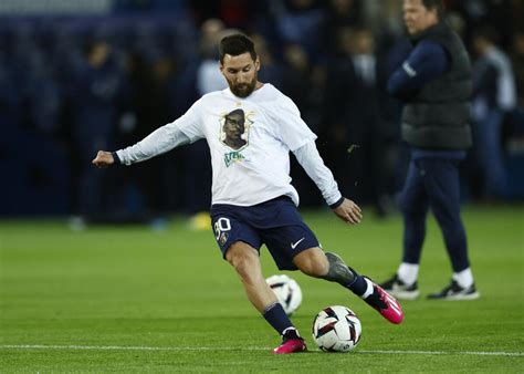 Messi Volvi A Las Canchas Tras Consagrarse Campe N Del Mundo El