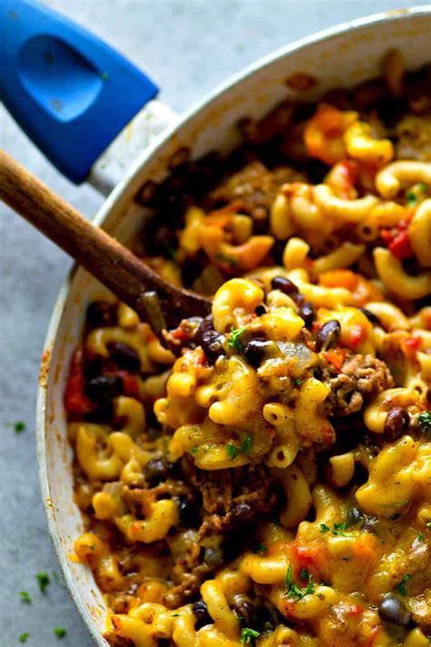 Lighter One Pot Beef Chili Mac N Cheese