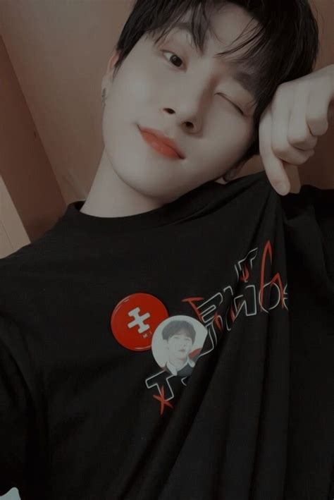 Pin By Vincent 🛐 On K Pop Themes Fashion Kpop Brooch