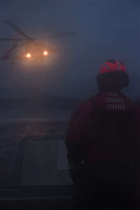 Dvids Images Coast Guard Air Station Sitka Hoist Training [image 4