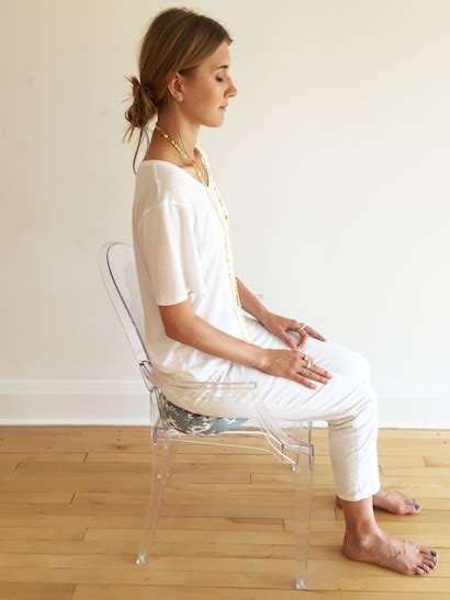 Choosing a Meditation Cushion, Chair or Bench (Ultimate Guide)