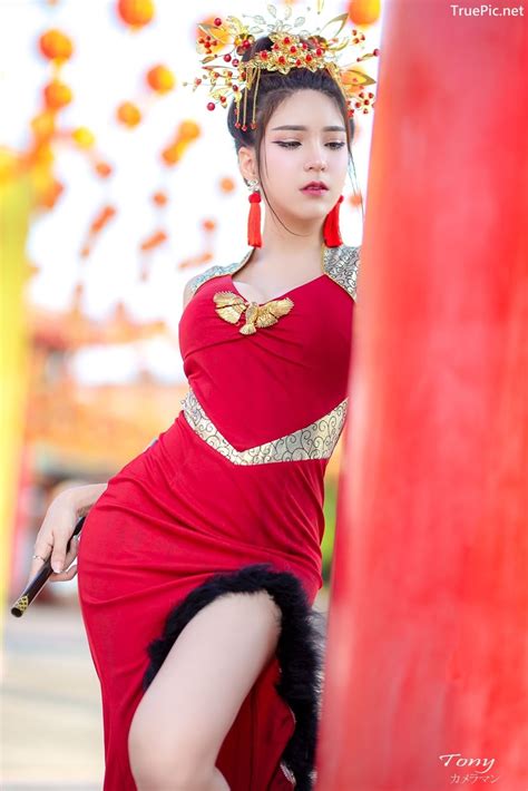 Thailand Hot Model Janet Kanokwan Saesim Sexy Chinese Girl Red Dress Traditional