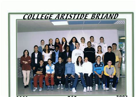 Photo de classe 3eme1 de 2002 Collège Aristide Briand Copains d avant