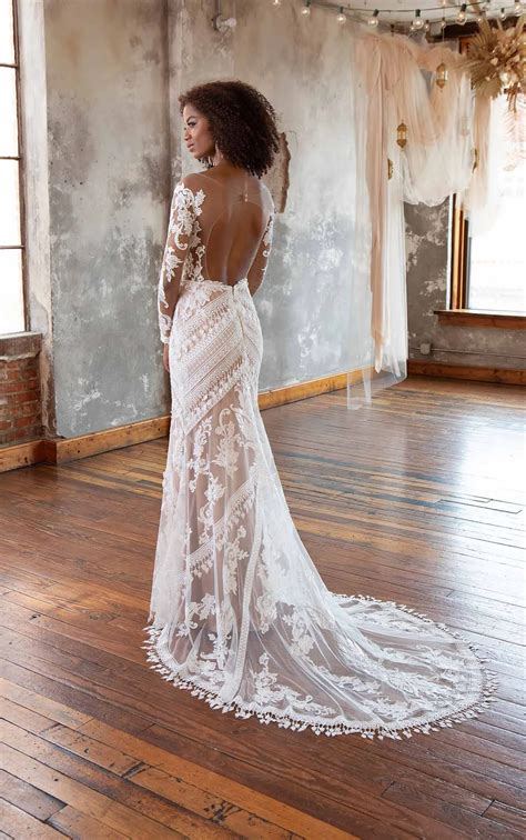 Long Sleeve Boho Lace Column Wedding Dress With Sweetheart Neckline