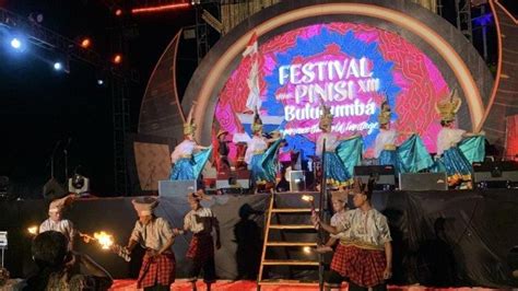 Dinas Kota Makassar Tampilkan Atraksi Tari Di Festival Experience The