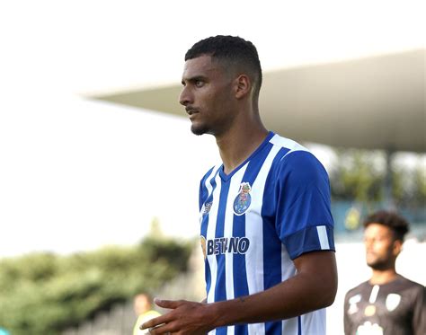 Fc Porto B Com David Carmo Sofre Quarta Derrota Seguida Abolapt