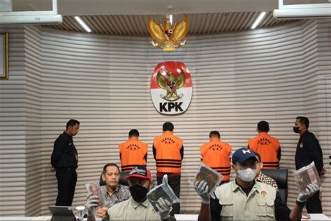 KPK OTT Bupati Labuhan Batu Erik Adtrada Ritonga Kepala Dinas Dan