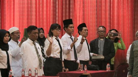 304 Panwaslu Kelurahan Desa PKD Mojokerto Resmi Dilantik Untuk