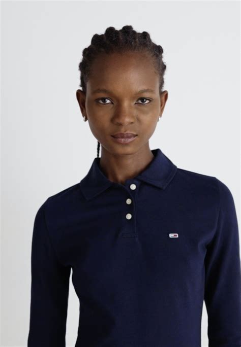 Tommy Jeans Slim Essential T Shirt à Manches Longues Dark Night Navy Bleu Marine Zalando Be