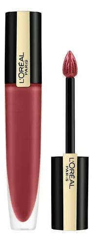 Lápiz labial líquido exclusivo de Loréal Rouge con efecto mate 444