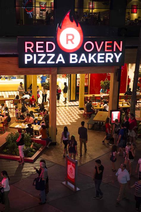 Red Oven Pizza Bakery At Universal Orlando Citywalk Review Birds Eye