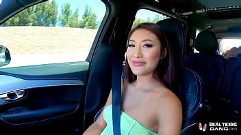 Real Teens Mina Luxx Quicky Fuck En El Callej N Antes De Dirigirse Al Hotel Por M S Xvideos