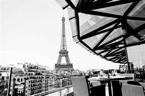 Our Favorite Rooftop Bars In Paris Eiffel Tower At Night Best