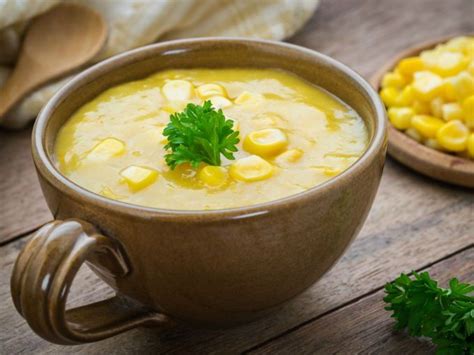 Recetas con maíz porque los elotes son lo mejor Sweet corn soup