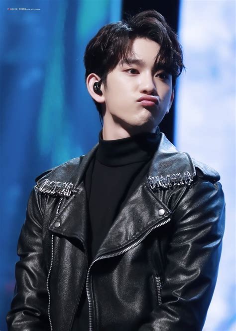 10 Times Got7 Jinyoung Redefined Sexy Wearing Leather Koreaboo