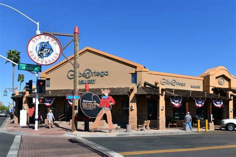 Old Town Scottsdale – Stock Editorial Photo © kobbydagan #31600919