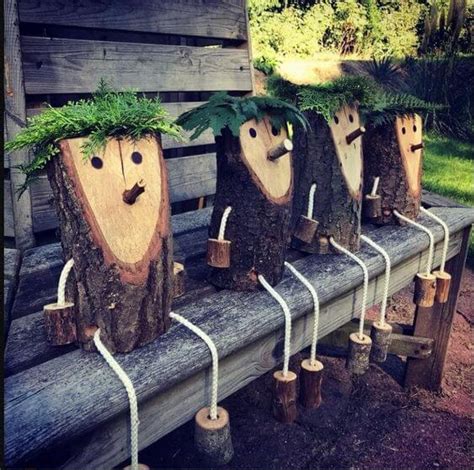 31 Striking DIY Wood Projects For Your Garden Space