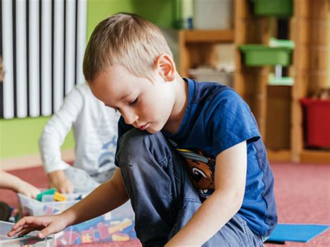 mittendrin Einladung zur FRÖBEL Elternakademie Was tun mit der Wut