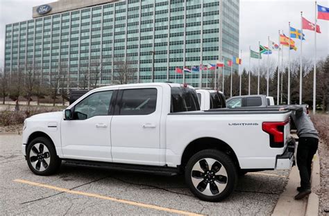 Ford To Halt Production Of F Lightning Ev Pickup Trucks For Six Weeks