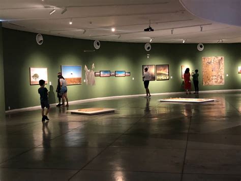 Exposições no Centro Cultural Oscar Niemeyer ficam disponíveis até 29