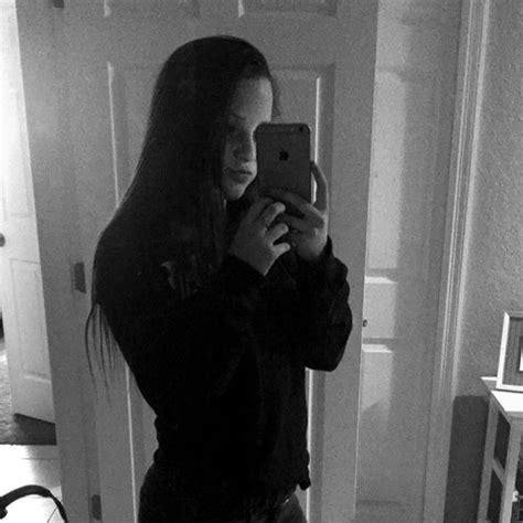 Stream dess :) music | Listen to songs, albums, playlists for free on ...