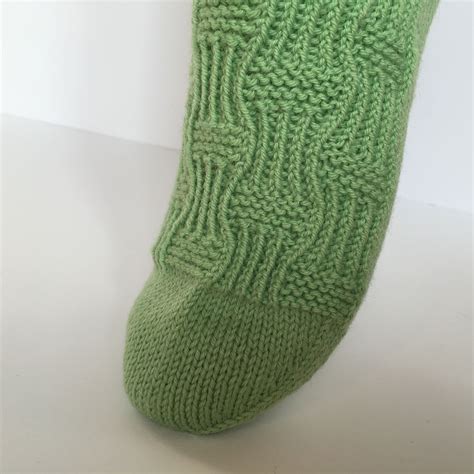 Socke Mai Gr Und Strickanleitung Socken Stricken