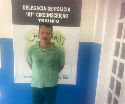 Polícia Militar prende suspeito de homicídio no Centro de Triunfo