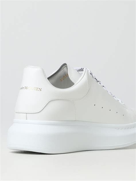 Alexander Mcqueen Sneakers For Man Red Alexander Mcqueen Sneakers 553680whgp7 Online On