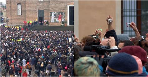 Piazza Gremita A Padova Per I Funerali Di Giulia Cecchettin Migliaia