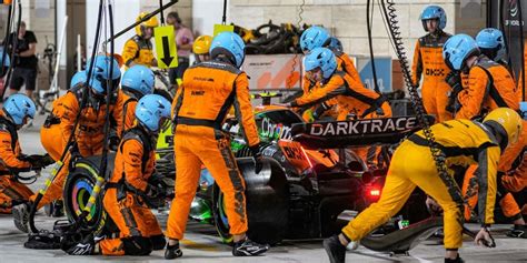 Mclaren Sets New F1 Pit Stop Record Four Tires In 180 Seconds