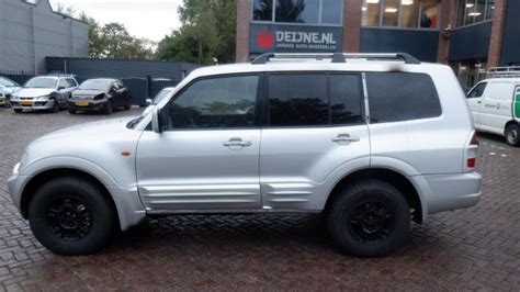 Mitsubishi Pajero Shogun Hardtop 3 2 DI D 16V Long Épave 2002 Gris