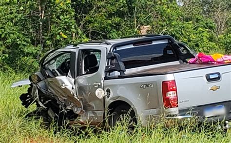 Carro Tem Motor Arrancado Em Batida Violenta Que Deixou Feridos