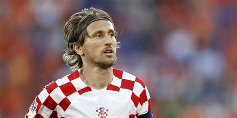 Modric Rifiuta Maxi Offerta Dall Al Hilal Resta Al Real Madrid