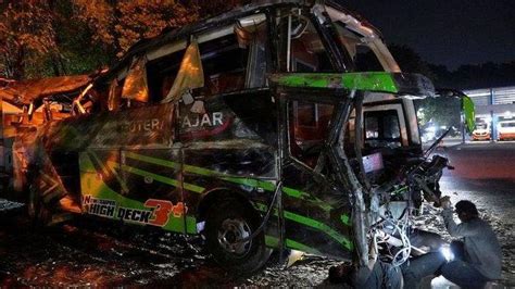 3 Korban Luka Berat Kecelakaan Bus Pariwisata Putera Fajar Di Ciater