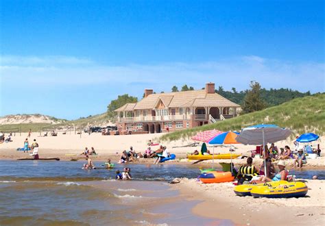 Best Lake Michigan Beach Towns