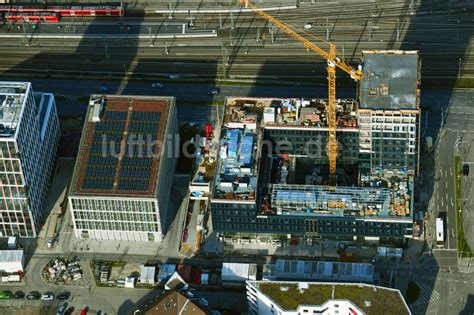 Mannheim aus der Vogelperspektive Baustelle zum Neubau eines Gebäudes