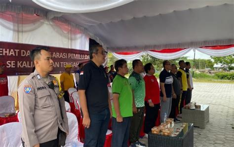 Kajari Katingan Hadiri Acara Jalan Sehat Dan Deklarasi Pemilu Damai