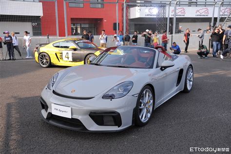 469萬起！保時捷718 Spyder、gt4上市 客製化貼膜服務上線 Ettoday車雲 Ettoday新聞雲