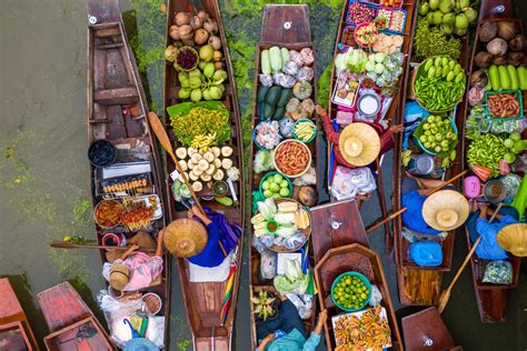 Amphawa Floating Market Bangkok Temples Tour