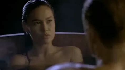 Isabel Lucas Nude Swimming Scene On Scandalplanetcom Babe Babe Porn
