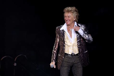 Rod Stewart Assures Fans He Isnt Abandoning Rock ‘n Roll ‘i Shall