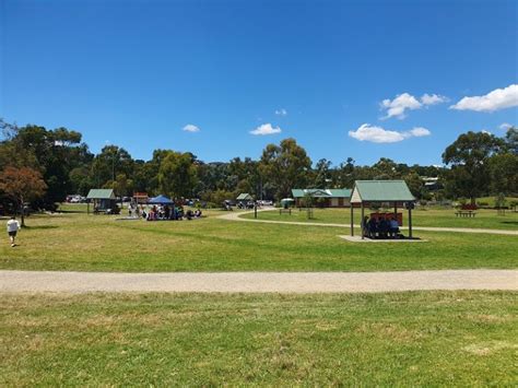 13 Best Picnic Spots in Melbourne for a Day Out - Mum's Little Explorers