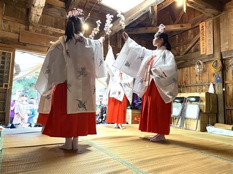 飯笠山神社長野県北飯山駅からのお知らせ。124回目4月15日（土）飯山の春祭その4。上倉諏訪社。巫 ホトカミ