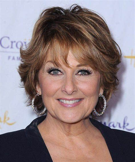 25 Chic Short Hairstyles For Women Over 50 With Fine Hair Hairstyles Haircuts