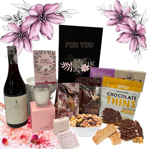 Corporate Hampers: Thoughtful Gifts for Business Partners