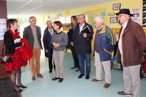 Madame La Sous Pr F Te En Visite Sur La Commune Ville De Pabu