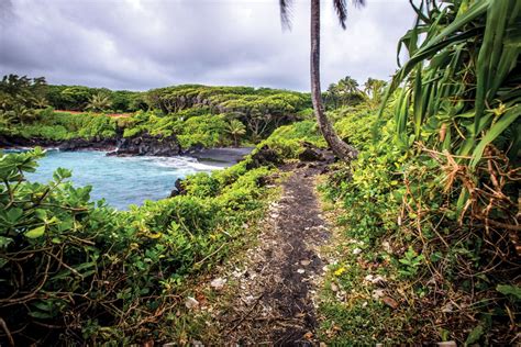 7 Must-Visit Waianapanapa State Park Sites - Hawaii Magazine