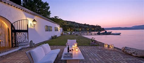 Luxury Villas in Corfu | Enjoy your luxury holidays in Agia Pelagia, Corfu