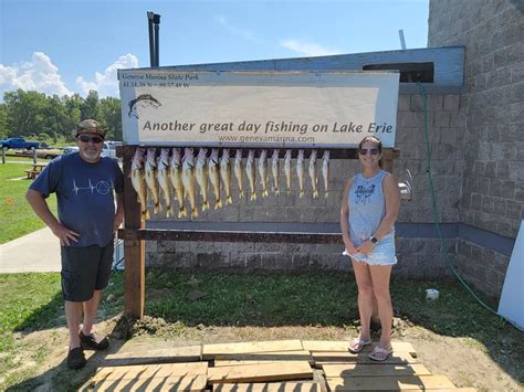 Lake Erie Walleye Photo Gallery Blue Dolphin Charters Ohio Fishing